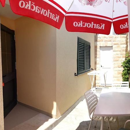 Apartments Zdenka Starigrad Paklenica Εξωτερικό φωτογραφία