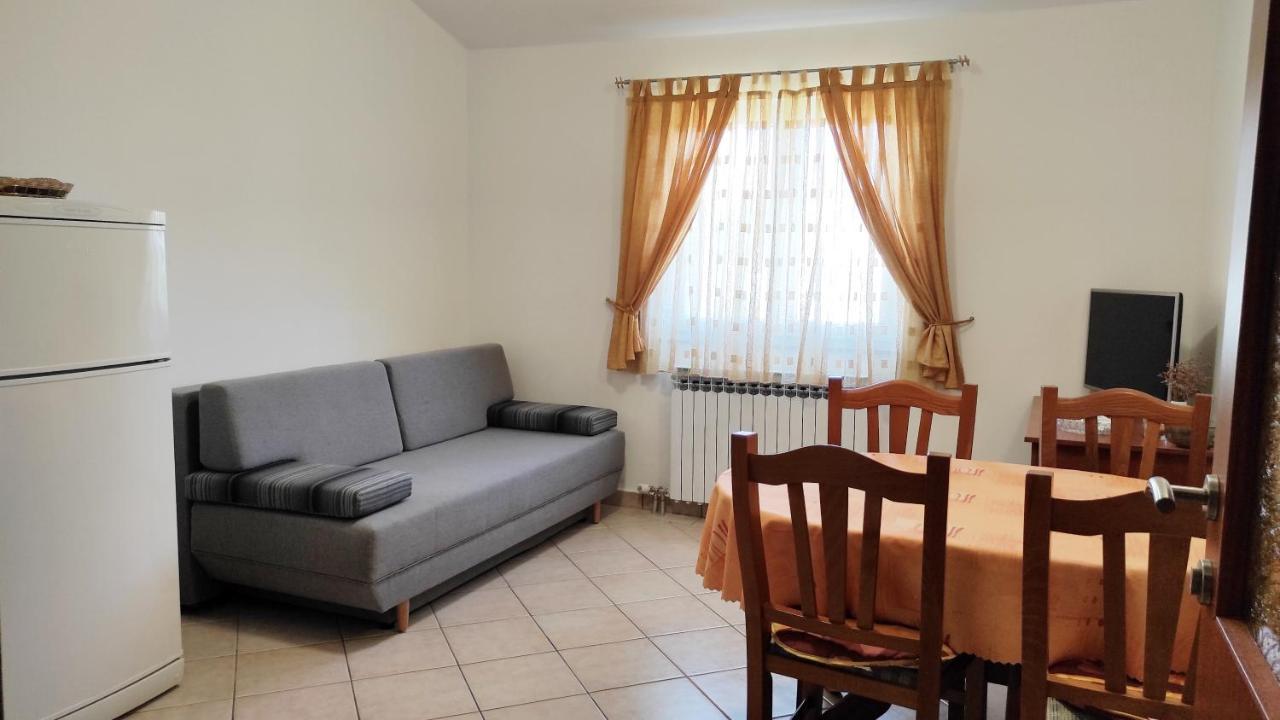 Apartments Zdenka Starigrad Paklenica Εξωτερικό φωτογραφία