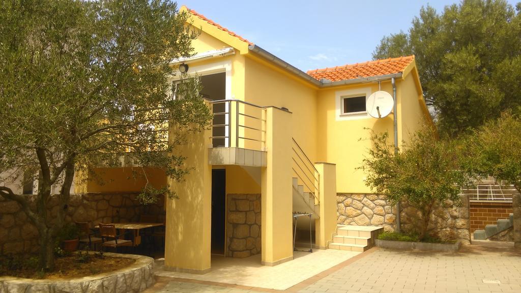 Apartments Zdenka Starigrad Paklenica Εξωτερικό φωτογραφία